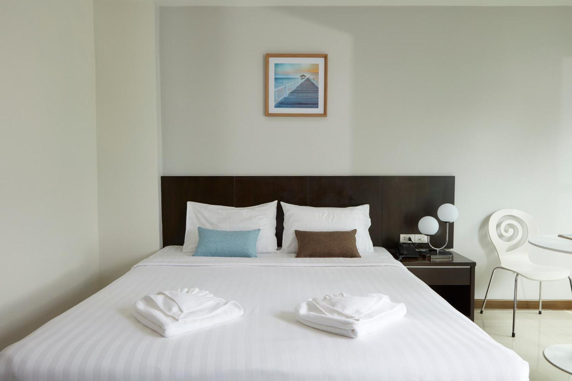 Rhienchai Place Hotel Surat Thani Exterior photo