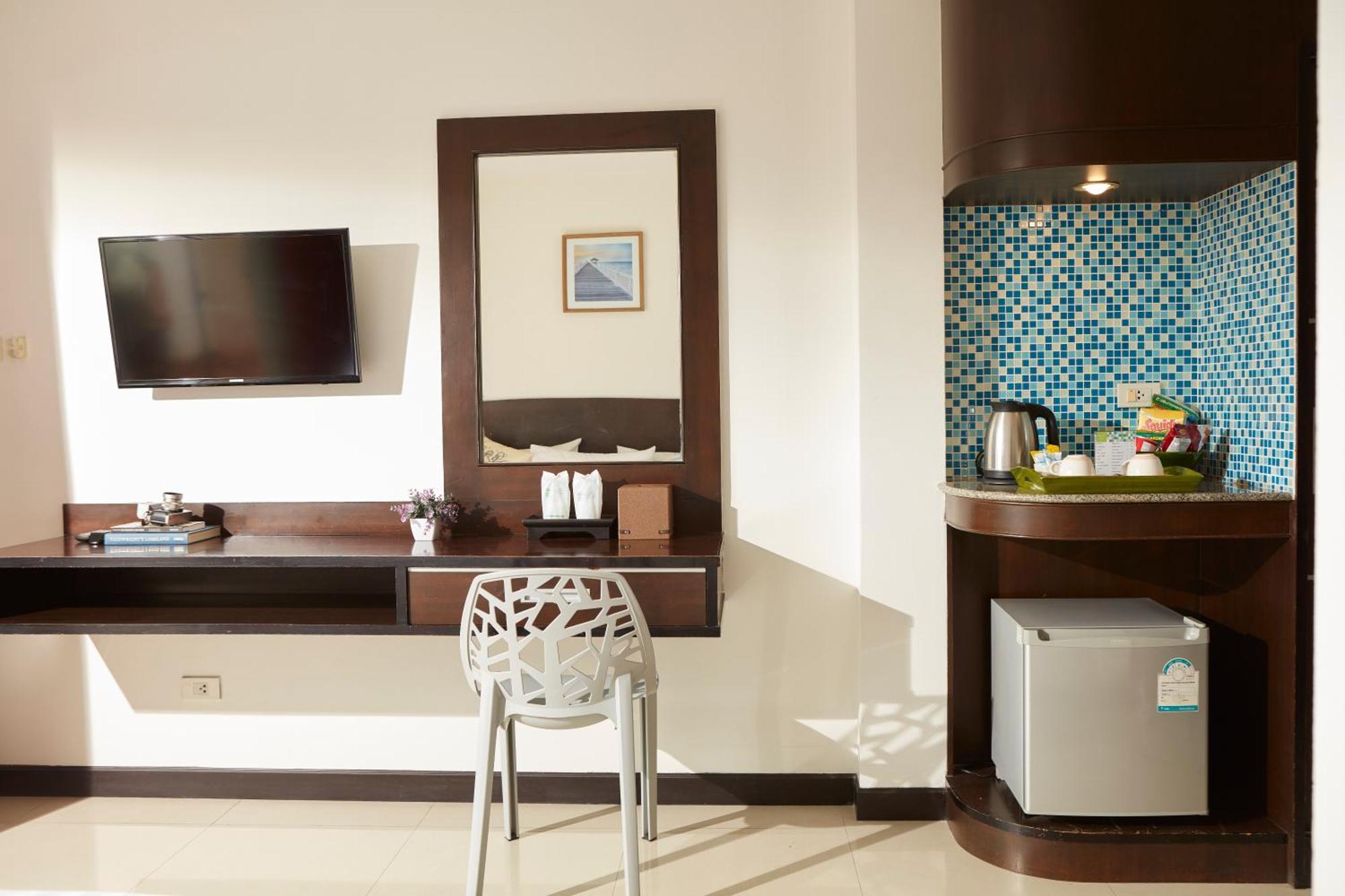 Rhienchai Place Hotel Surat Thani Exterior photo